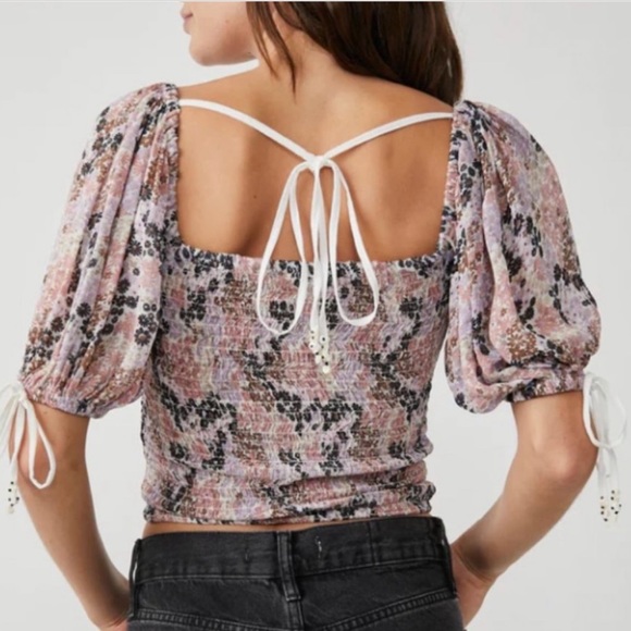 🆕 🎉HP🎉FREE PEOPLE
BACK ON TOP CROPPED TOP - Picture 3 of 3